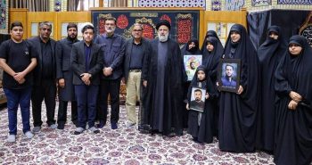 رئیس جمهور با خانواده شهدای امنیت مشهد دیدار کرد