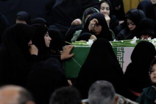 وداع مردم مومن و انقلابی اردبیل  در تشییع پیکر مطهر شهید گمنام