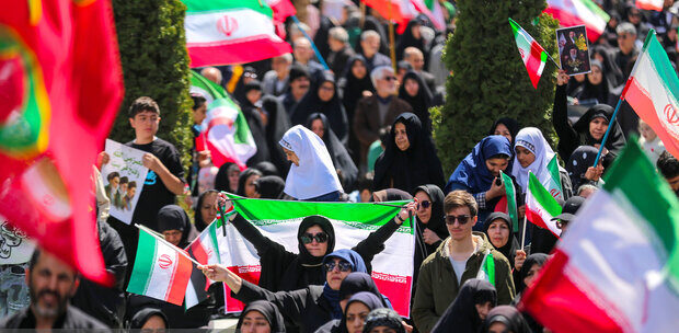برگزاری باشکوه مراسم چهلم رهبر شهید در اردبیل؛ راه امام ادامه دارد