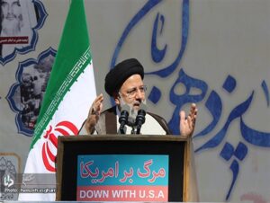 رئیسی: ایران ۴۳ سال قبل آزاد شده و ما هرگز گاو شیرده نمی‌شویم/ آمریکا در صدر طومار حق‌کشی‌هاست