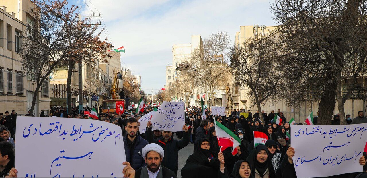 راهپیمایی مردم اردبیل در محکومیت اغتشاشگران
