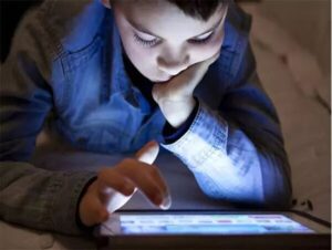 زیرساخت حفاظت از کودکان در فضای مجازی آماده شد/ رونمایی از اینترنت کودکان