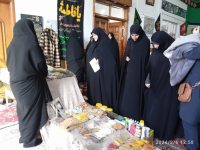 نمایشگاه فجر به همت کانون فرهنگی هنری انتظار در شهر آبی بیگلو افتتاح شد