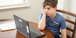 نگرانی خانواده ها از حضور فرزندانشان در فضای مجازی